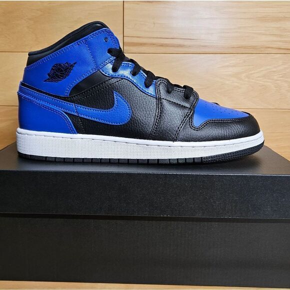 Air Jordan 1 Mid Black Hyper Royal Blur White Size 7 Youth Kids GS 554725-077 - Picture 11 of 11